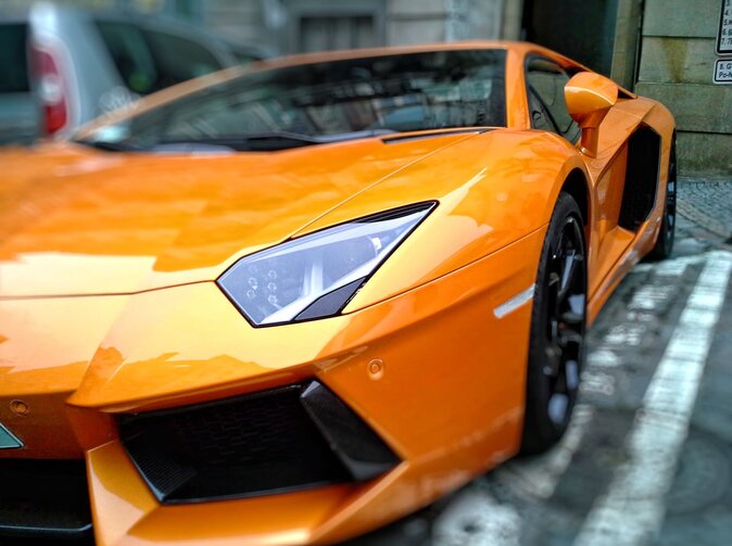Jakou barvu má automobilová Evropa? Černá, bílá a šedá vládnou všude
