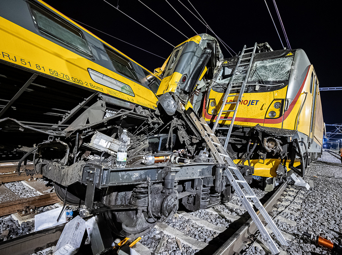 Nové video z havárie vlaků: RegioJet zastavil. Následky jsou přesto tragické