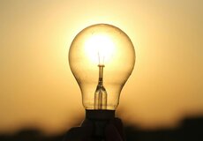Xiaomi po smrtelné nehodě čelí nedůvěře: Propad prodejů elektromobilů o 55 %